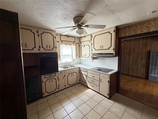 15655 Sooner Avenue, Maysville, OK 73057