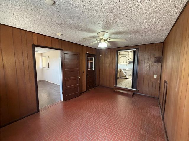 15655 Sooner Avenue, Maysville, OK 73057