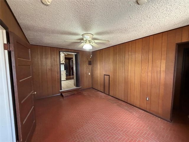 15655 Sooner Avenue, Maysville, OK 73057