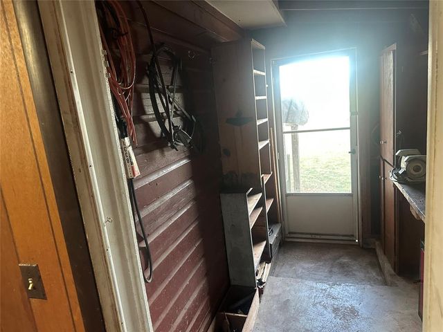 15655 Sooner Avenue, Maysville, OK 73057