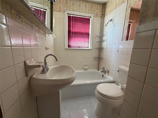 15655 Sooner Avenue, Maysville, OK 73057