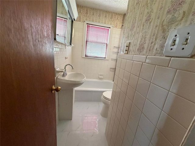 15655 Sooner Avenue, Maysville, OK 73057