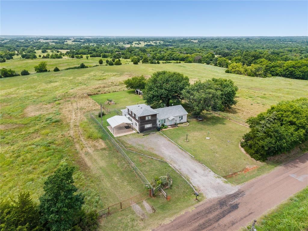 15655 Sooner Avenue, Maysville, OK 73057