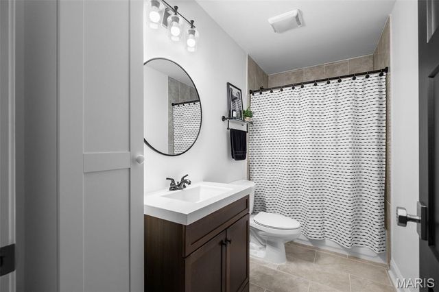 16 Nicolet Drive, Manchester, MO 63011