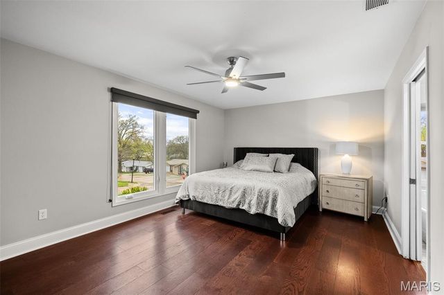 16 Nicolet Drive, Manchester, MO 63011