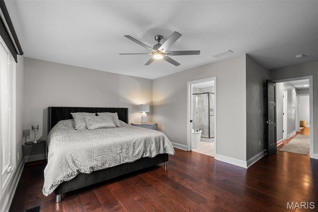 16 Nicolet Drive, Manchester, MO 63011