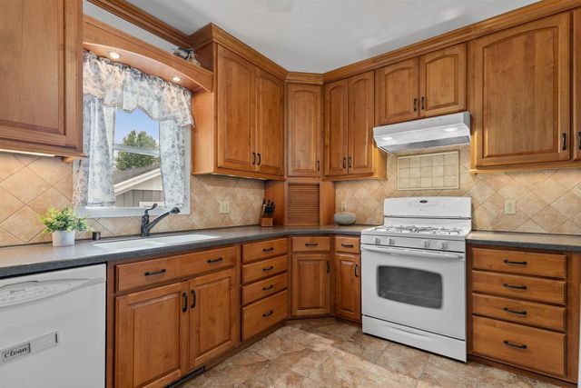 206 WEBSTER STREET, Neenah, WI 54956