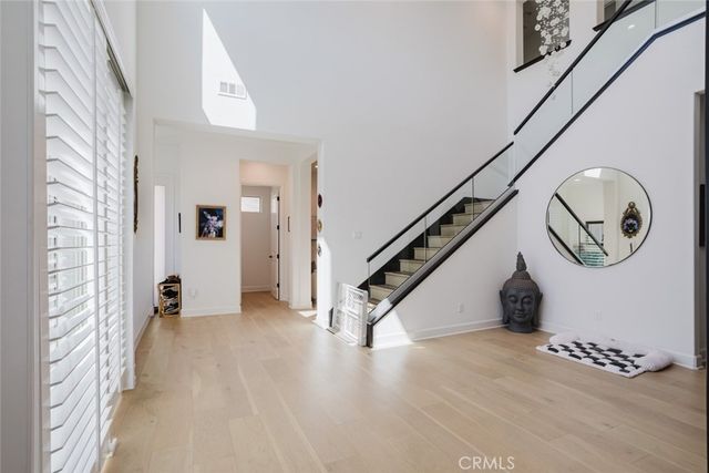 11743 Canoga Avenue, Chatsworth, CA 91311
