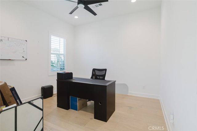 11743 Canoga Avenue, Chatsworth, CA 91311