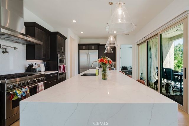 11743 Canoga Avenue, Chatsworth, CA 91311