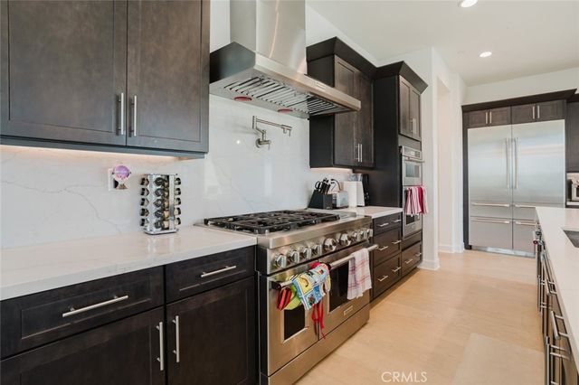 11743 Canoga Avenue, Chatsworth, CA 91311