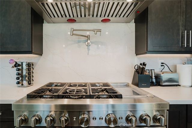 11743 Canoga Avenue, Chatsworth, CA 91311