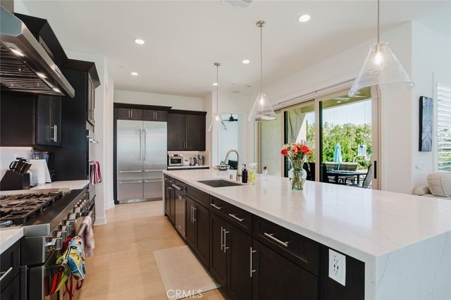 11743 Canoga Avenue, Chatsworth, CA 91311
