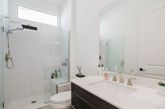 11743 Canoga Avenue, Chatsworth, CA 91311