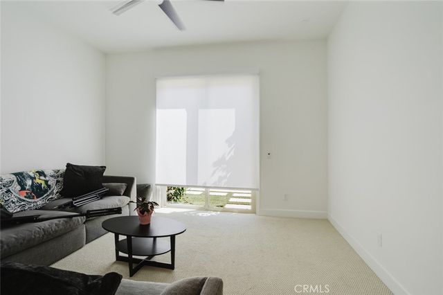 11743 Canoga Avenue, Chatsworth, CA 91311