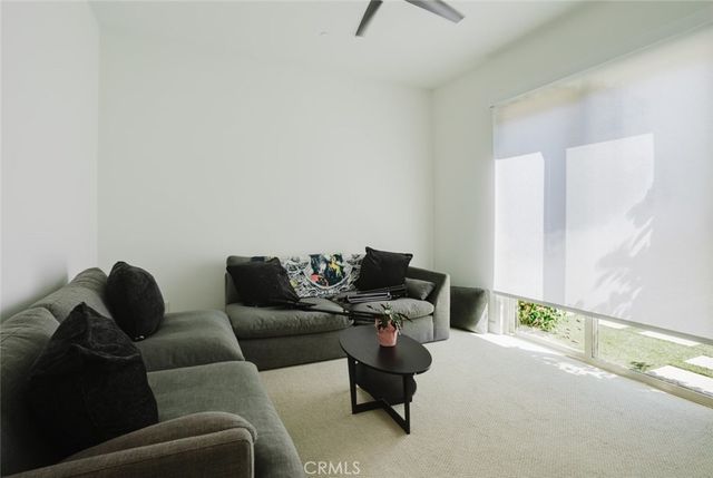 11743 Canoga Avenue, Chatsworth, CA 91311