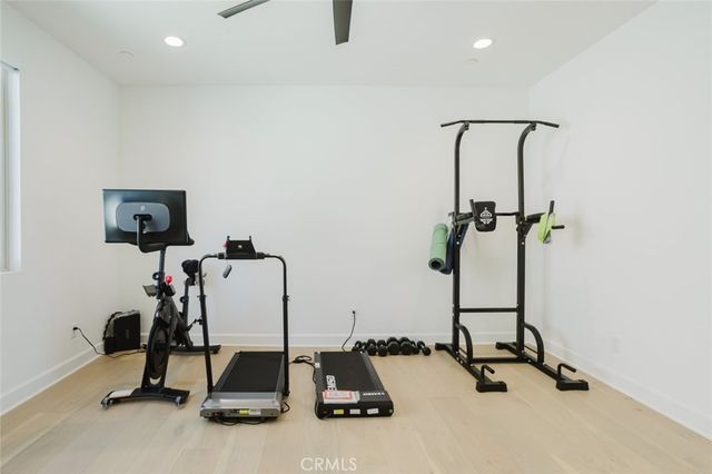 11743 Canoga Avenue, Chatsworth, CA 91311