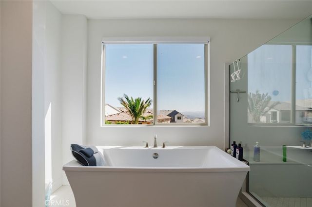11743 Canoga Avenue, Chatsworth, CA 91311