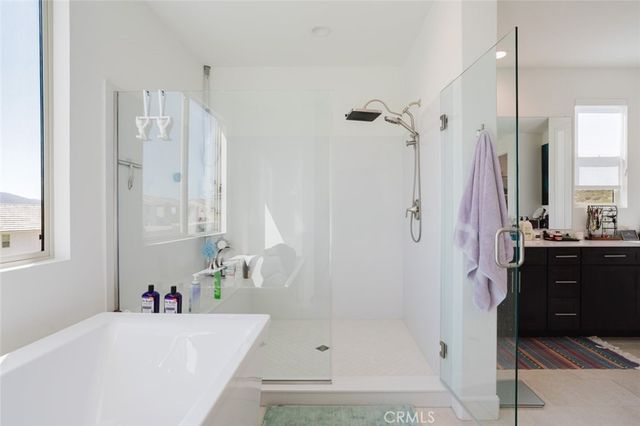11743 Canoga Avenue, Chatsworth, CA 91311