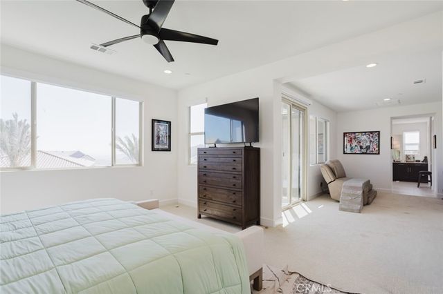 11743 Canoga Avenue, Chatsworth, CA 91311