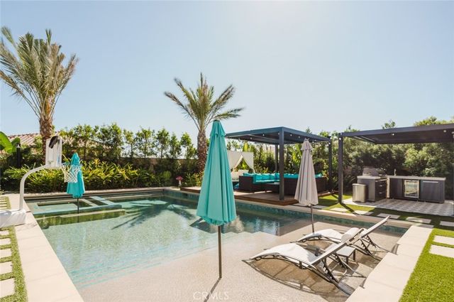 11743 Canoga Avenue, Chatsworth, CA 91311