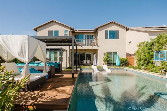 11743 Canoga Avenue, Chatsworth, CA 91311