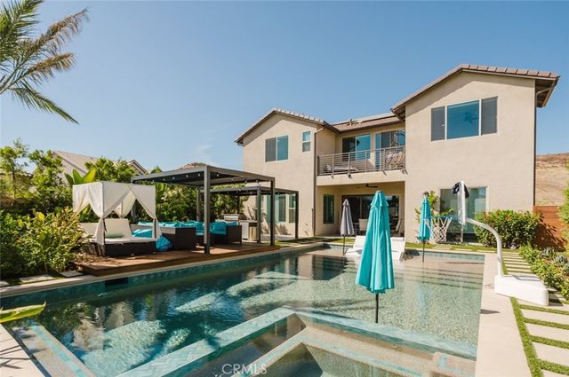 11743 Canoga Avenue, Chatsworth, CA 91311