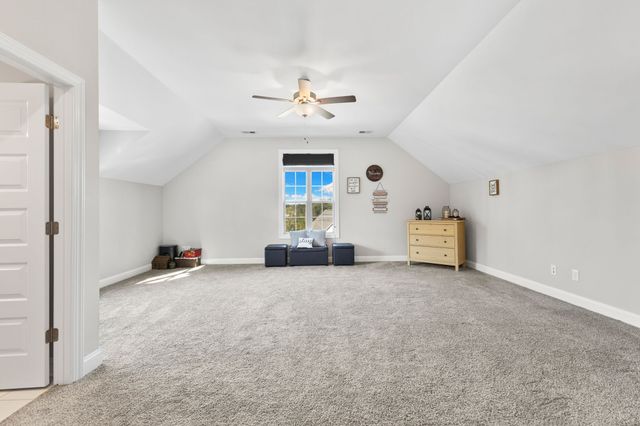 1021 C P Stewart Blvd, Lebanon, TN 37087