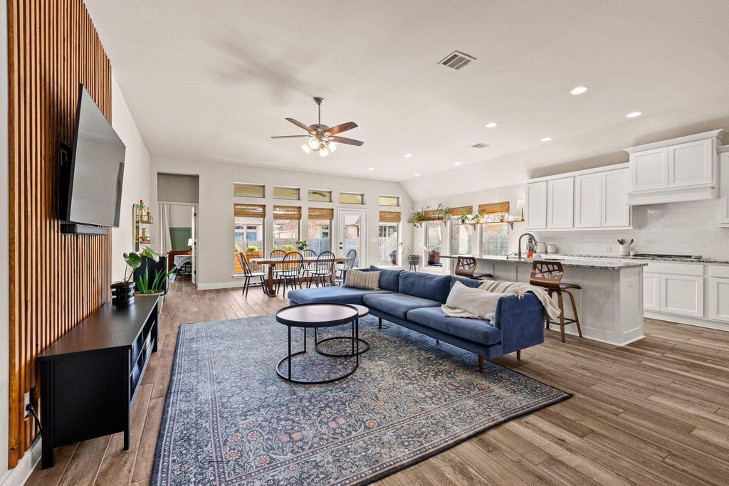 1136 Stetson Hat TRL, Georgetown, TX 78628