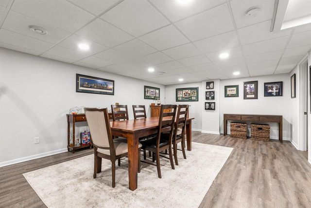 527 W MCKINLEY AVENUE, Little Chute, WI 54140