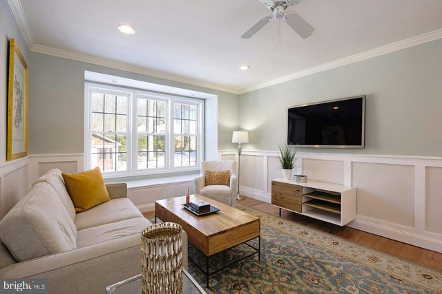 8612 MCHENRY ST, Vienna, VA 22180