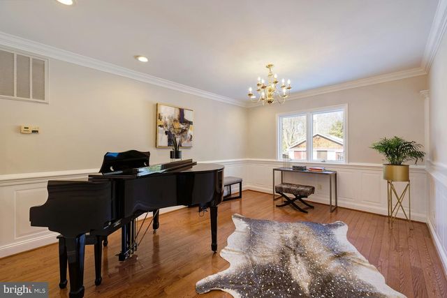 8612 MCHENRY ST, Vienna, VA 22180