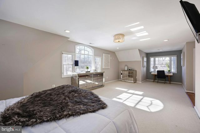 8612 MCHENRY ST, Vienna, VA 22180