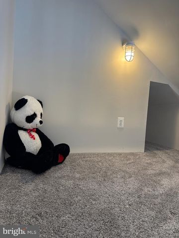 8612 MCHENRY ST, Vienna, VA 22180