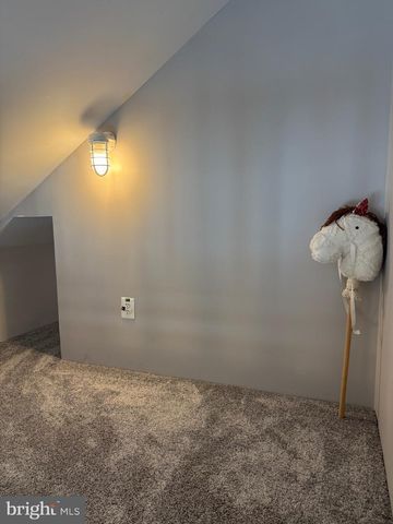 8612 MCHENRY ST, Vienna, VA 22180