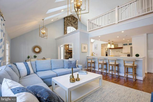 8612 MCHENRY ST, Vienna, VA 22180