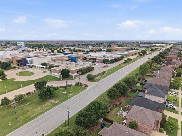 5833 Fantail Drive, Fort Worth, TX 76179