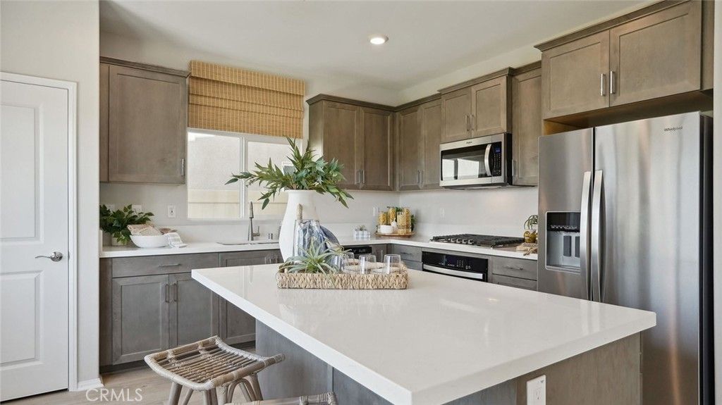 Image 8 of property listing at 31269 White Bark Drive, Winchester, CA 92596