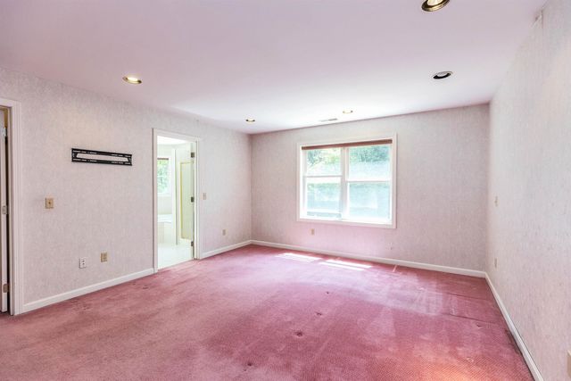 148 Old Dublin Road, Peterborough, NH 03458
