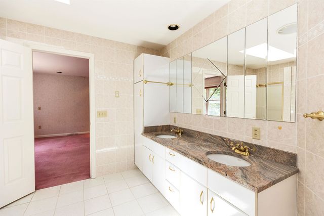 148 Old Dublin Road, Peterborough, NH 03458