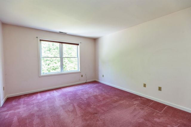 148 Old Dublin Road, Peterborough, NH 03458