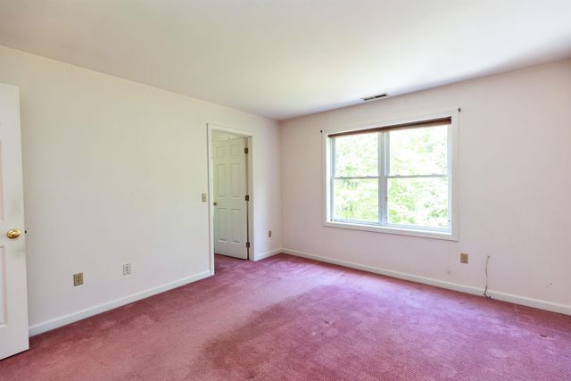 148 Old Dublin Road, Peterborough, NH 03458