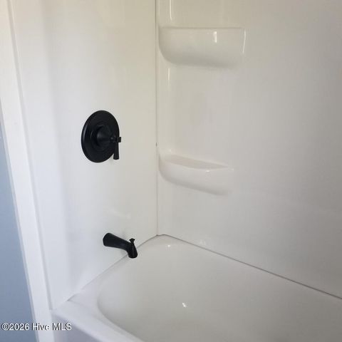 232 Lake Drive SW, Supply, NC 28462