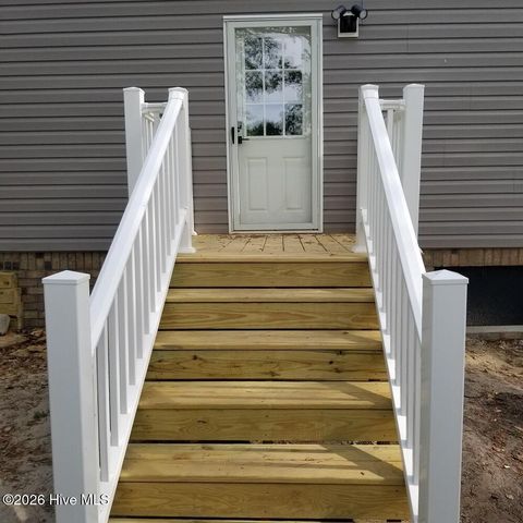 232 Lake Drive SW, Supply, NC 28462