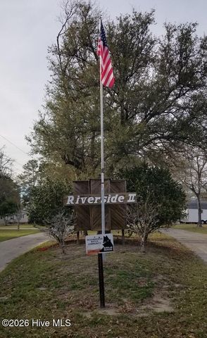 232 Lake Drive SW, Supply, NC 28462