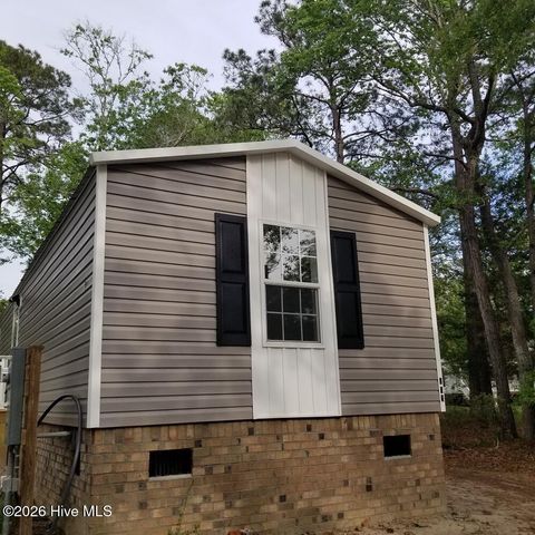 232 Lake Drive SW, Supply, NC 28462