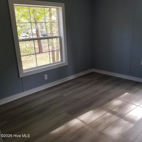 232 Lake Drive SW, Supply, NC 28462