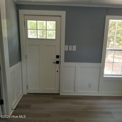 232 Lake Drive SW, Supply, NC 28462