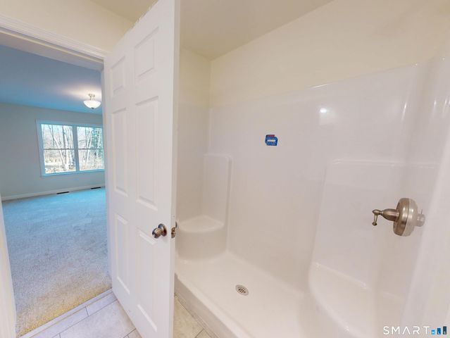 238 Simpson Lane, Montville, CT 06370