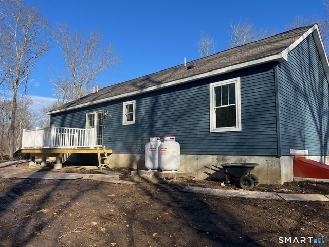 238 Simpson Lane, Montville, CT 06370